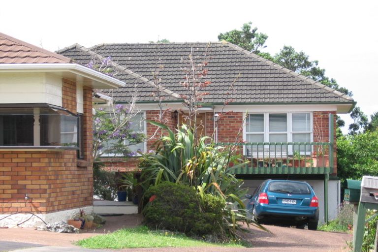 Property details for 34c Fairlands Avenue, Waterview, Auckland, 1026