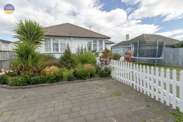 Photo of property in 1/189 Gloucester Street, Taradale, Napier, 4112