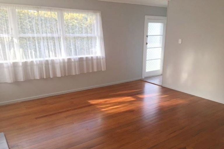 Photo of property in 57 Glendene Avenue, Glendene, Auckland, 0602