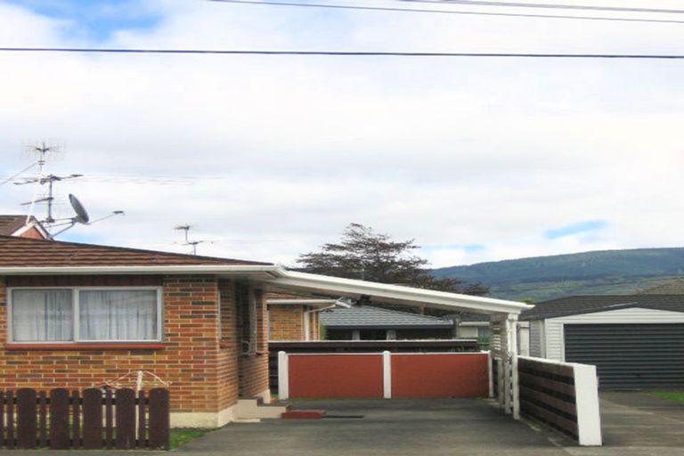 Photo of property in 2/31 King Street, Ebdentown, Upper Hutt, 5018