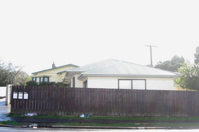 Photo of property in 70d Alfriston Road, Manurewa East, Auckland, 2102