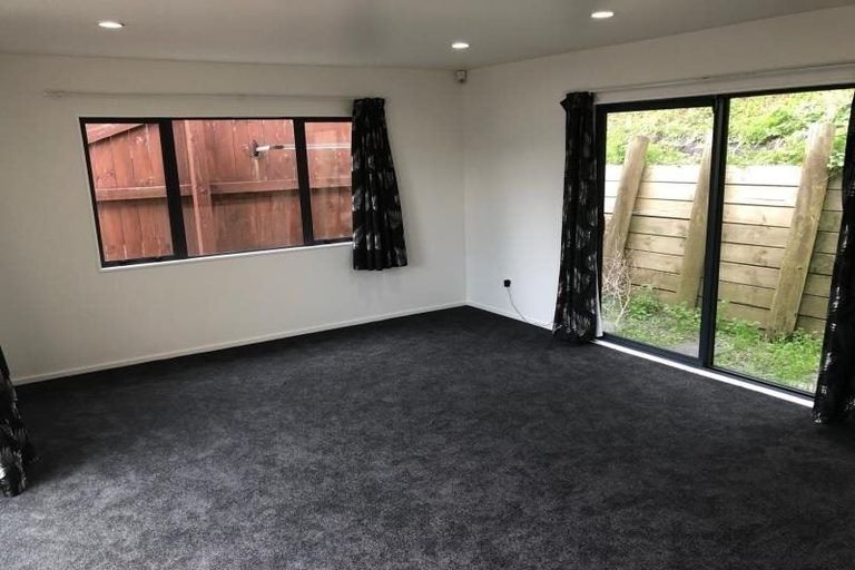 Photo of property in 14b Trinidad Crescent, Grenada Village, Wellington, 6037