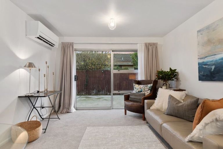 Photo of property in 2/33 Fairfield Avenue, Addington, Christchurch, 8024