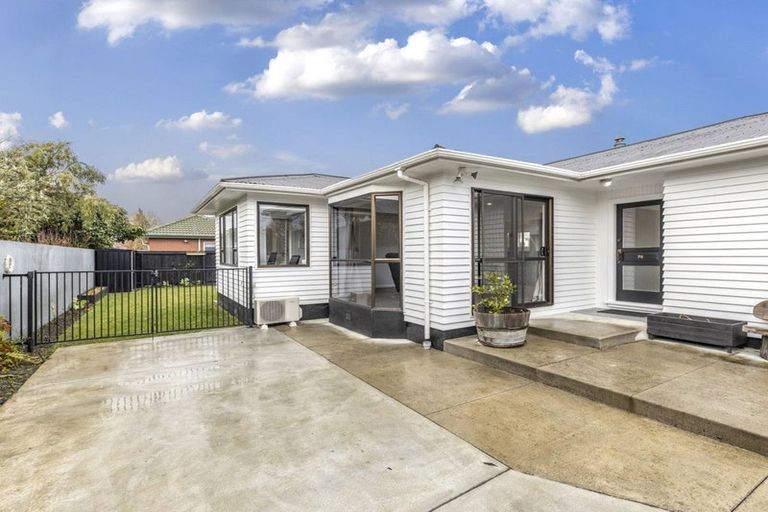 Photo of property in 76 Balrudry Street, Avonhead, Christchurch, 8042