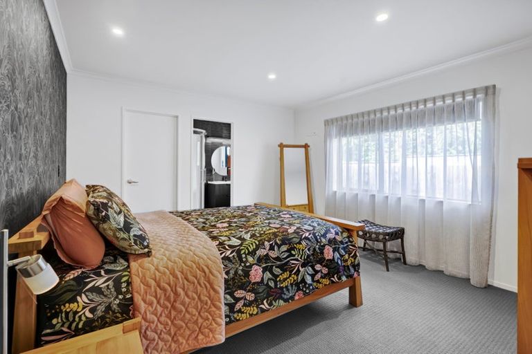 Photo of property in 13b Miro Street, Inglewood, 4330