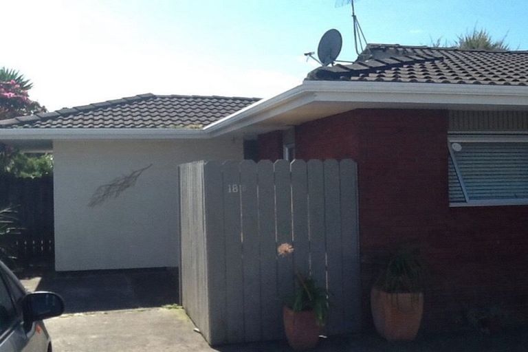 Photo of property in 2/18 Clovelly Road, Bucklands Beach, Auckland, 2012