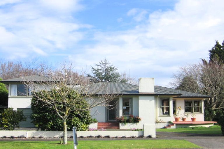 Photo of property in 122 Jickell Street, Hokowhitu, Palmerston North, 4410