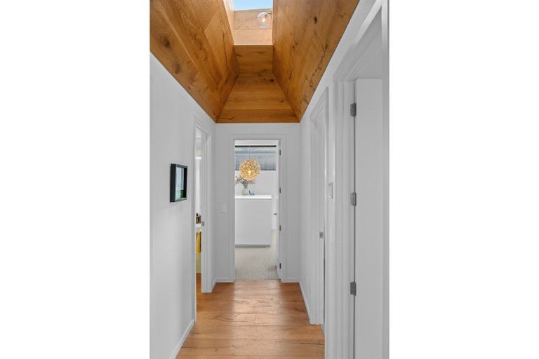 Photo of property in 6 Stackbrae Avenue, Wanaka, 9305