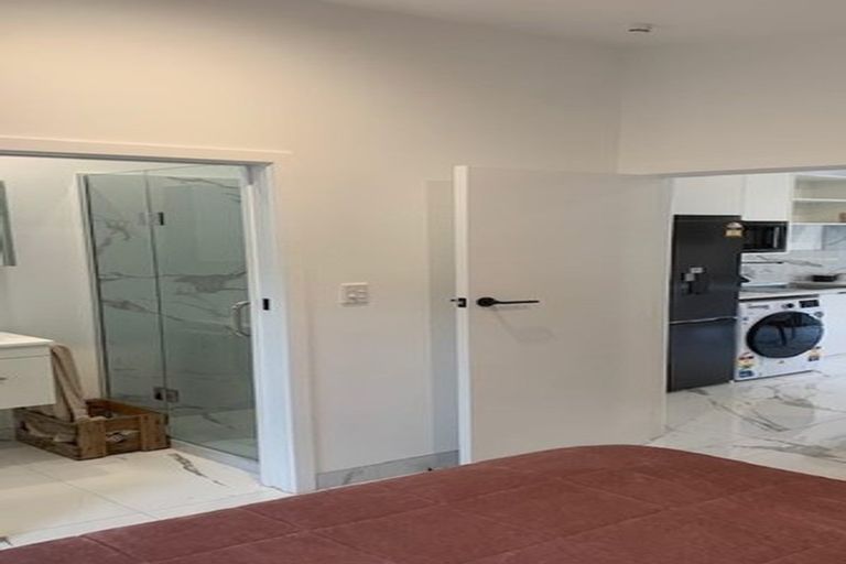 Photo of property in 1/38 Noeleen Street, Glenfield, Auckland, 0629