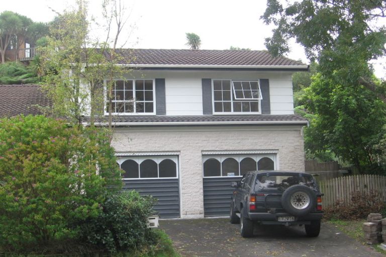 Photo of property in 22 Honeysuckle Lane, Mairangi Bay, Auckland, 0630