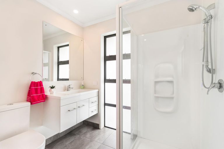 Photo of property in 6 Vivien Place, Patumahoe, Pukekohe, 2679