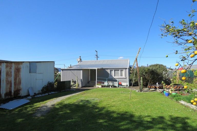 Photo of property in 11 Bright Street, Westport, 7825