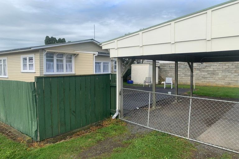 Photo of property in 60 Pukepapa Road, Marton, 4710