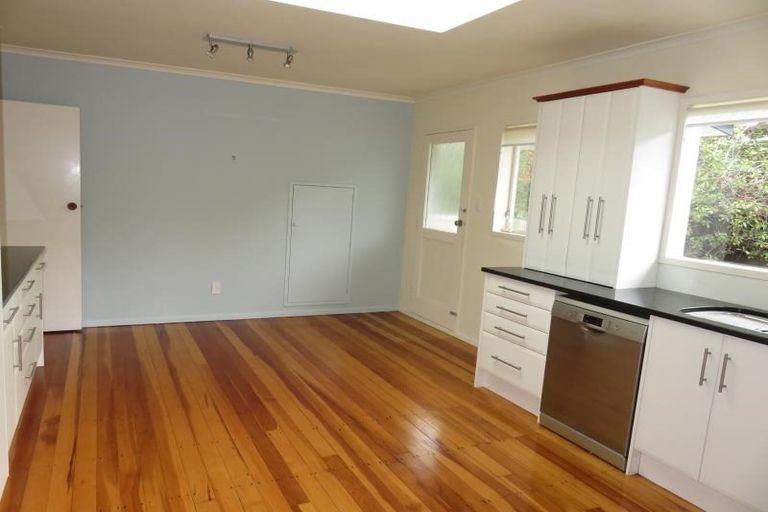Photo of property in 25 Cranwell Street, Churton Park, Wellington, 6037