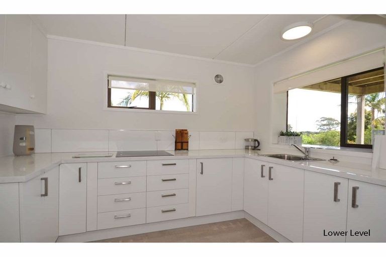 Photo of property in 9 Kerikeri Grove, Kerikeri, 0230