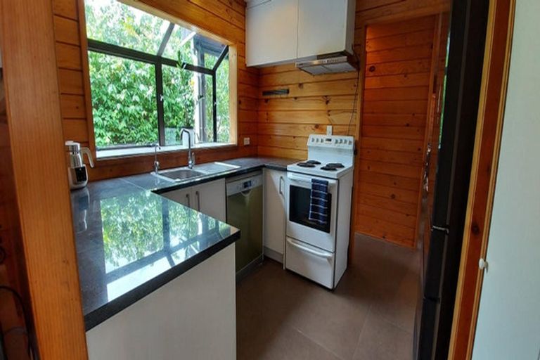 Photo of property in 2/46 Sunnynook Road, Sunnynook, Auckland, 0620