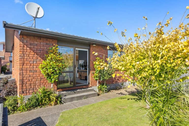 Photo of property in 1/41 Fulford Street, New Plymouth, 4310