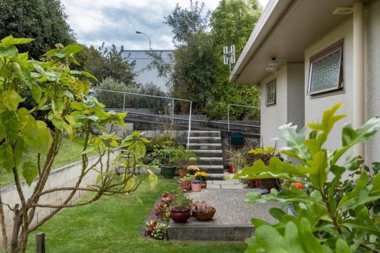 Photo of property in 1/9 Colenso Avenue, Hospital Hill, Napier, 4110