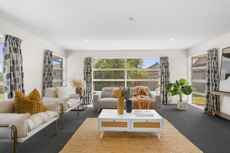 Photo of property in 37 Broken Run, Wigram, Christchurch, 8025