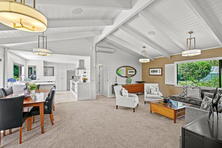 Photo of property in 36 Manutahi Road, Hillsborough, New Plymouth, 4372