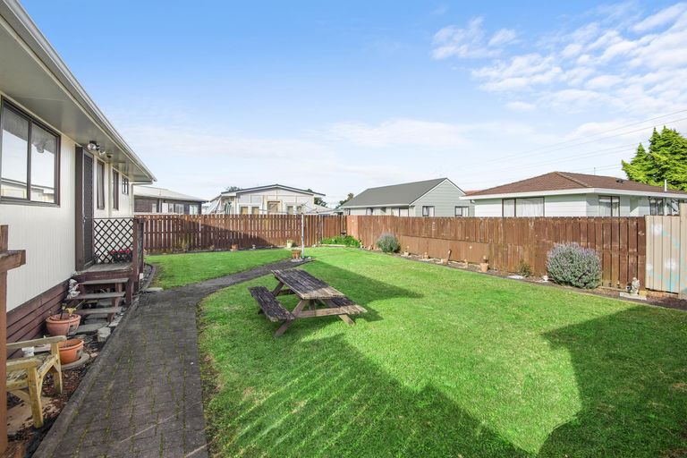 Photo of property in 109 Shifnal Drive, Randwick Park, Auckland, 2105