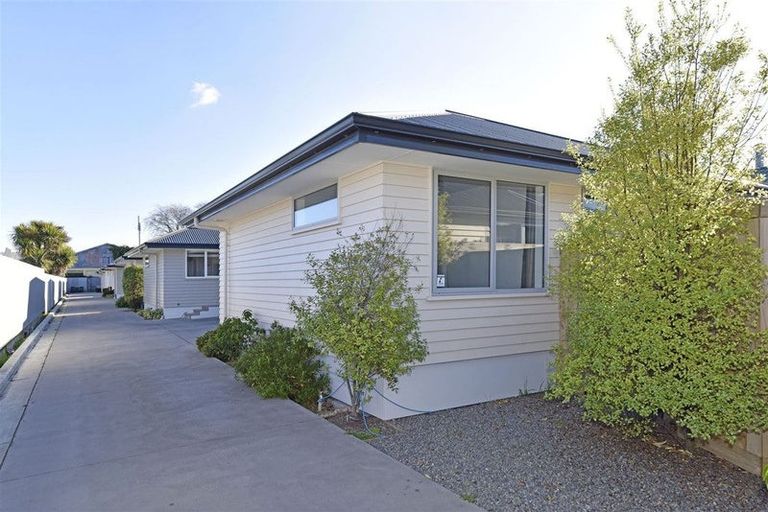 Photo of property in 2/170 Palmers Road, New Brighton, Christchurch, 8083