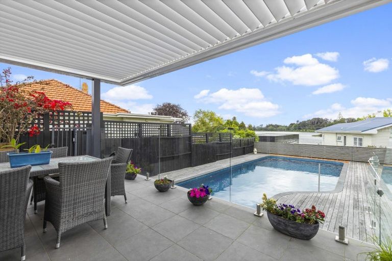 Photo of property in 34 Lake Crescent, Hamilton Lake, Hamilton, 3204