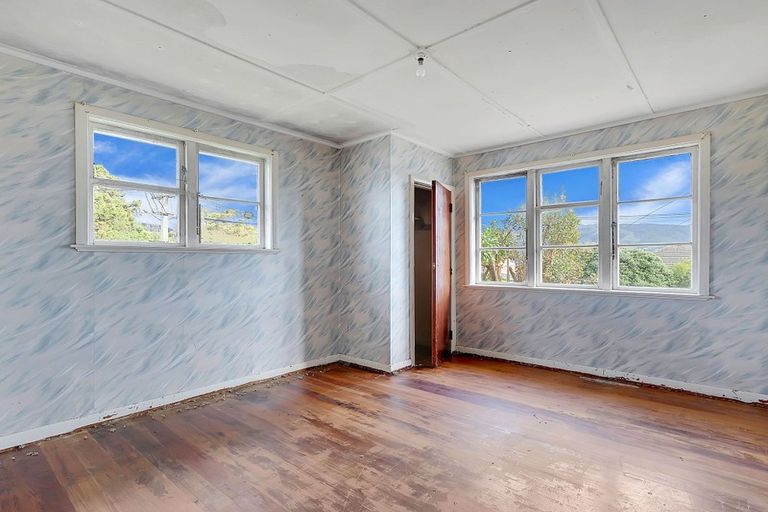 Photo of property in 2 Chew Place, Ranui, Porirua, 5024