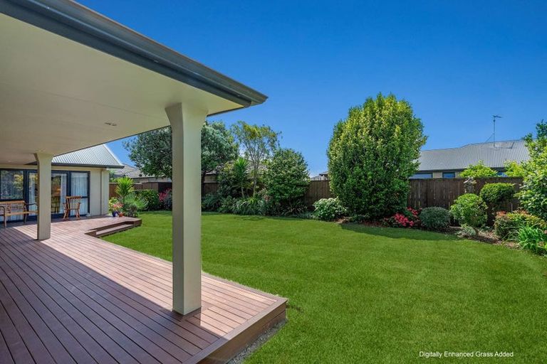 Photo of property in 15 Norfolk Drive, Cambridge, 3434