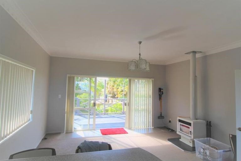 Photo of property in 17 Soling Place, West Harbour, Auckland, 0618