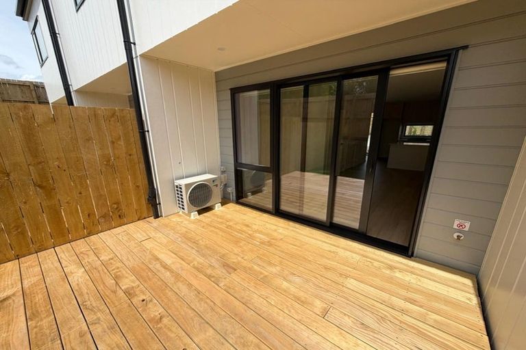 Photo of property in 32c Flaxdale Street, Birkdale, Auckland, 0626