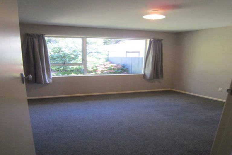 Photo of property in 2/9 Archdall Place, Avonhead, Christchurch, 8042