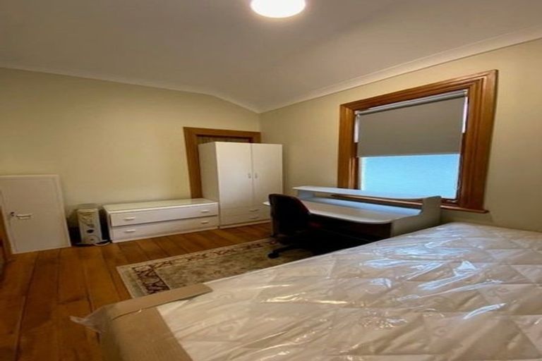 Photo of property in 104 Tinakori Road, Thorndon, Wellington, 6011