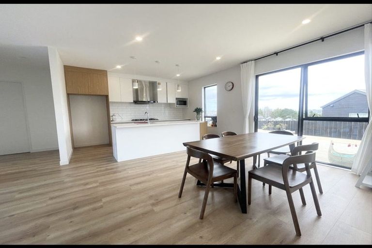 Photo of property in 15 Arawaru Avenue, Wainui, Silverdale, 0992
