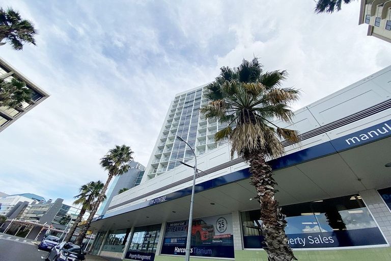 Photo of property in Proximity Apartments, 205/17 Osterley Way, Manukau, Auckland, 2104
