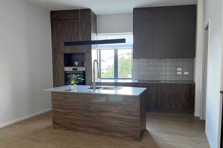 Photo of property in 51 Bearing Parade, Long Bay, Auckland, 0630