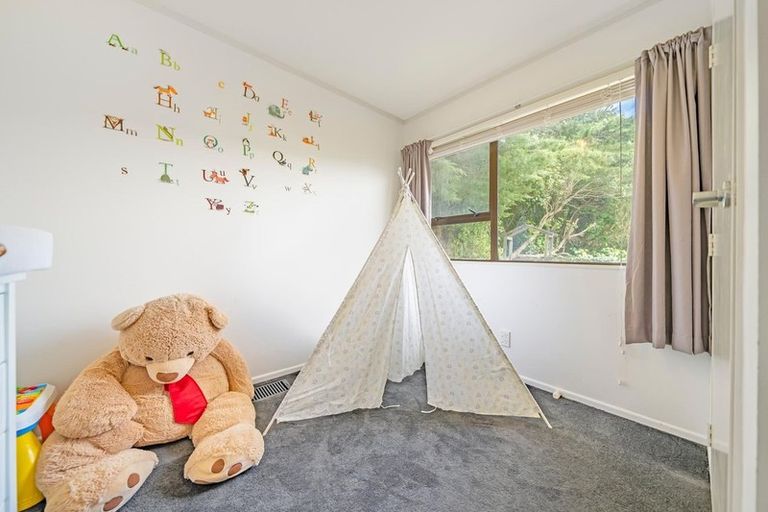 Photo of property in 19g Mahoe Street, Tawa, Wellington, 5028