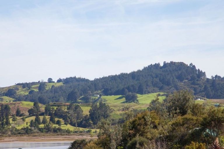 Photo of property in 20 Gallagher Drive, Tairua, 3508