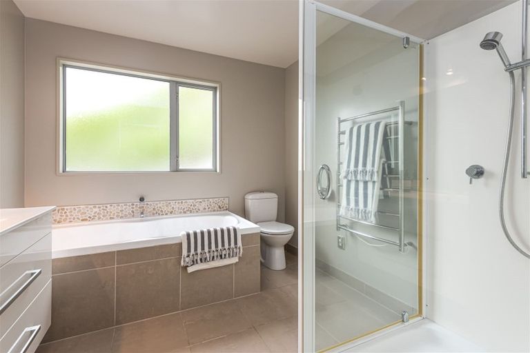 Photo of property in 12 Mandalay Lane, Redcliffs, Christchurch, 8081