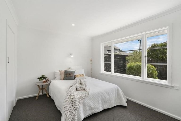Photo of property in 25 Gleneagles Terrace, Ilam, Christchurch, 8053