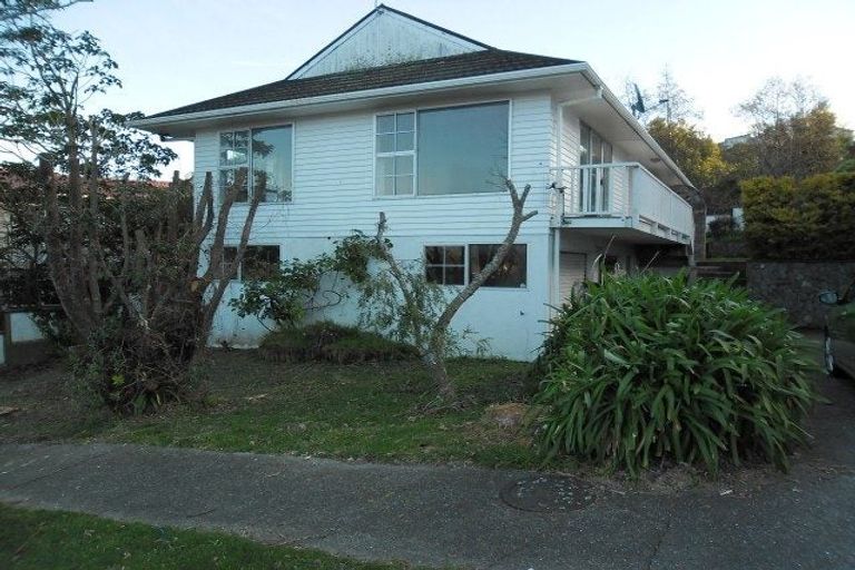 Photo of property in 2 Picasso Grove, Belmont, Lower Hutt, 5010