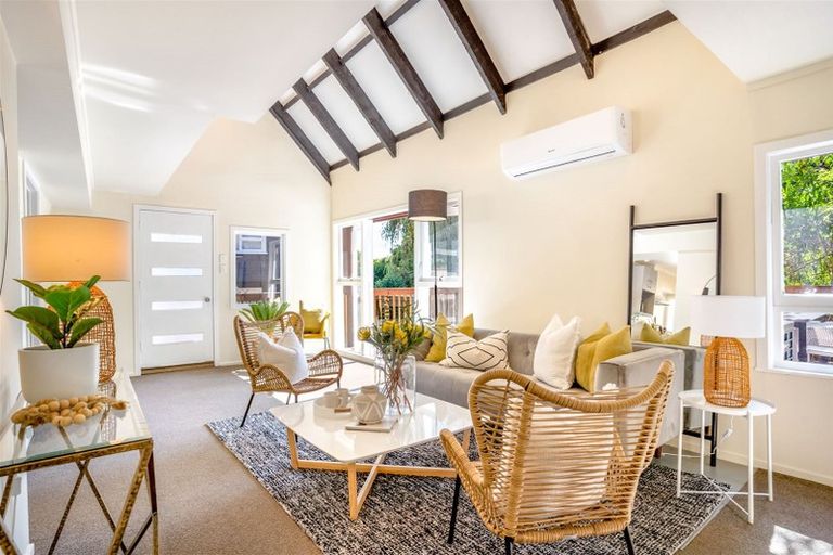 Photo of property in 2/19 Utting Street, Birkdale, Auckland, 0626