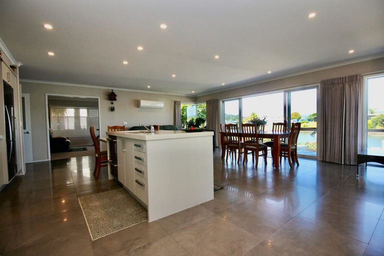 Photo of property in 19 Aquila Drive, Whitianga, 3510