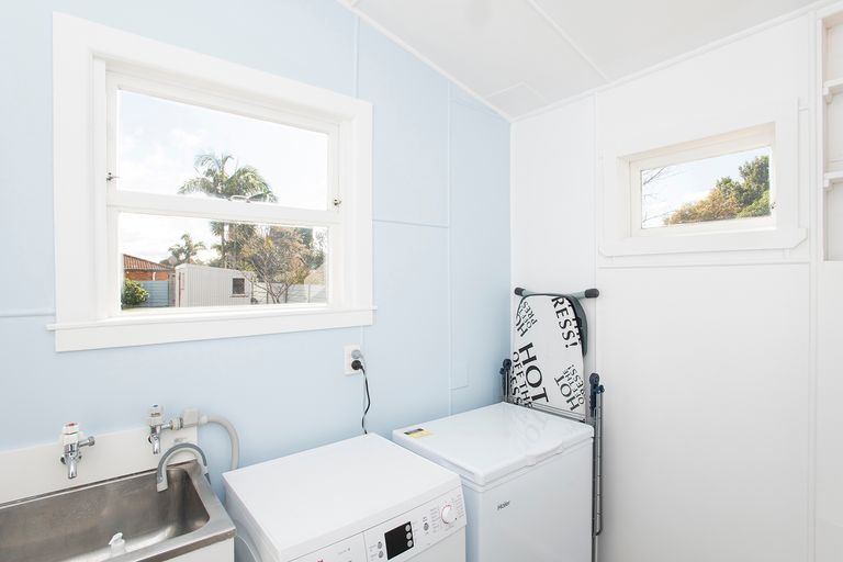 Photo of property in 33 Carnarvon Street, Gisborne, 4010