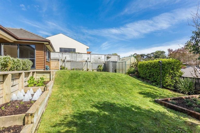 Photo of property in 28 Navigation Drive, Whitby, Porirua, 5024