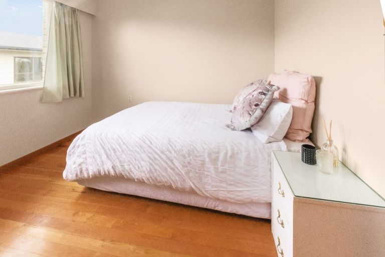 Photo of property in 49 Gorge Road, Maungaturoto, 0520