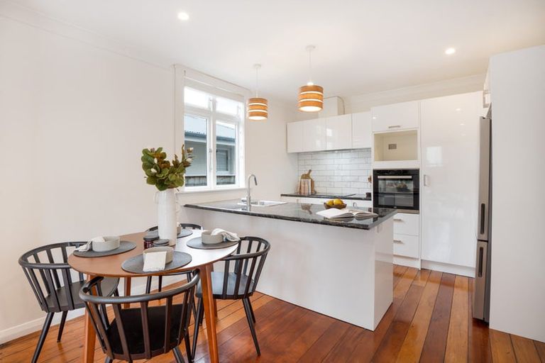 Photo of property in 27a Liverpool Street, Trentham, Upper Hutt, 5018