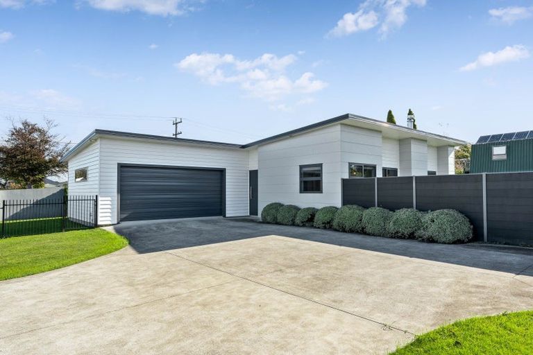 Photo of property in 1 Plains Avenue, Masterton, 5810