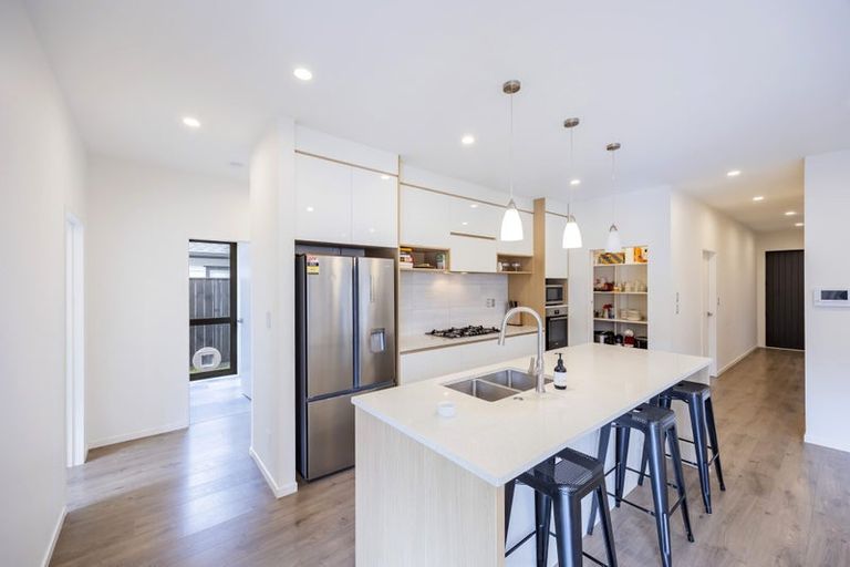 Photo of property in 89 Nobilo Road, Kumeu, 0810