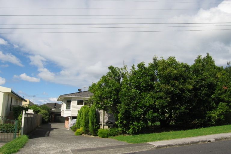 Photo of property in 2/119 Exmouth Road, Northcote, Auckland, 0627